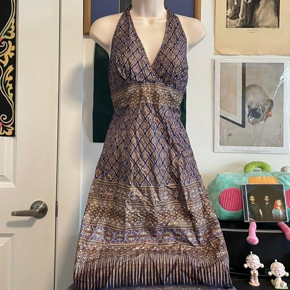Beautiful goldbrown and blue boho